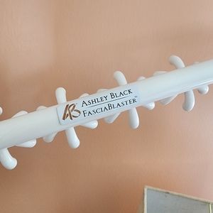 Ashley Black Fascia Blaster